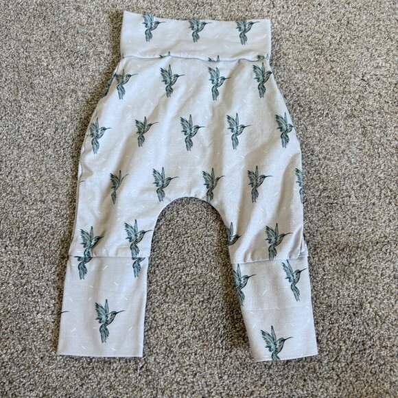 Bajoue 0-12 month  Grow with Me Hummingbird Pants Made in Canada - Picture 2 of 7